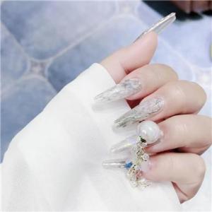 白美甲图片 _ 第(14)张