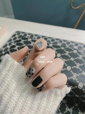 白美甲图片 _ 第(13)张