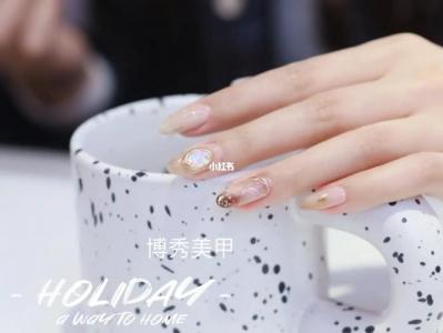 白美甲图片 _ 第(14)张