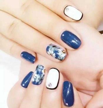 白美甲图片 _ 第(16)张