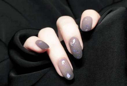 白美甲图片 _ 第(11)张