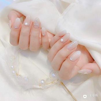 白美甲图片 _ 第(16)张