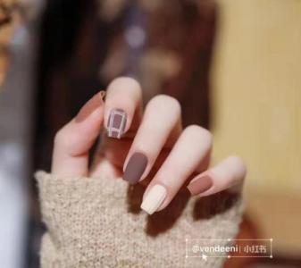黑美甲图片 _ 第(12)张