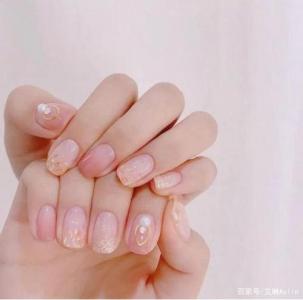 白美甲图片 _ 第(19)张