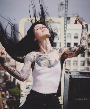 性感美女彩色纹身妩媚妖娆第5张