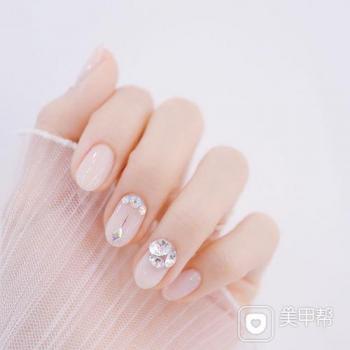 白美甲图片 _ 第(16)张