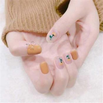 白美甲图片 _ 第(12)张