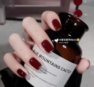 黑黄皮适合什么颜色的美甲 黄黑皮做什么颜色的美甲第5张