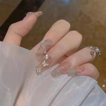 手偏黄适合的美甲图片 手偏黄适合的美甲款式第6张