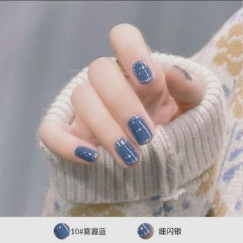 雾霾蓝美甲款式图片 雾霾蓝白色美甲第6张