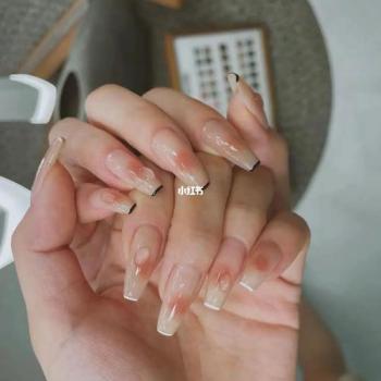白美甲图片 _ 第(4)张