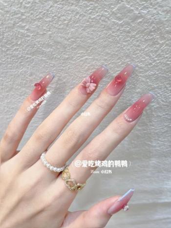 白美甲图片 _ 第(18)张
