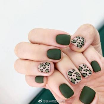 黑美甲图片 _ 第(10)张