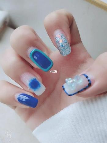 蓝美甲图片 _ 第(19)张