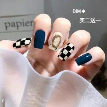 白美甲图片 _ 第(13)张