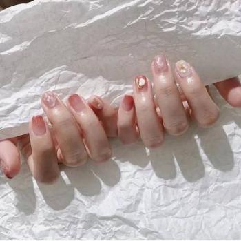 白美甲图片 _ 第(17)张