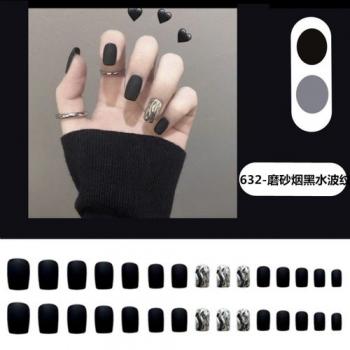 黑色指甲图片美甲款式 黑色美甲图片款式第6张