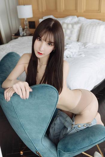 周于希女模特图片 _ 第(23)张