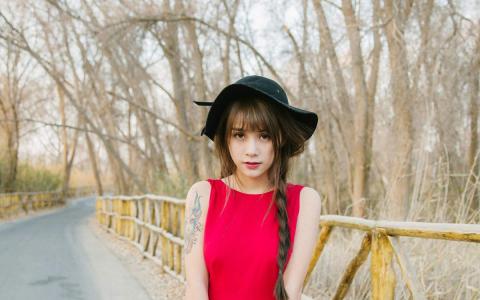 清新美女图片 _ 第(1)张