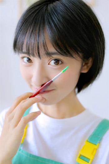 清纯短发第0张