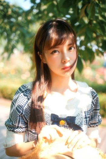 清纯美女第1张