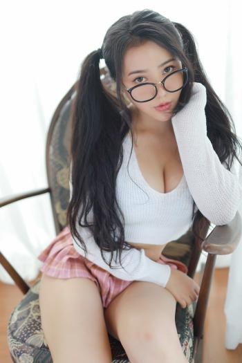 玛鲁娜第1张