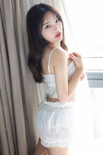 高清河北省邯郸美女何静momo净白肌肤美腿诱人极品美女第0张