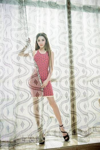 美女梁莹图片 _ 第(6)张