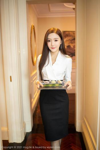 漂亮美女惊艳王馨瑶yanni-女秘书的生日礼物高清写真图集第0张