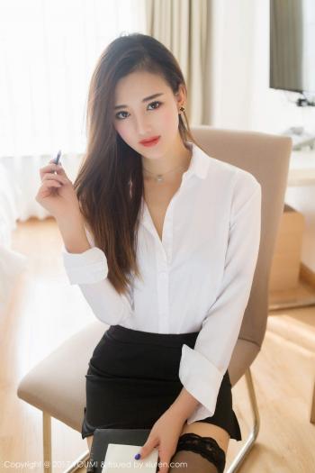 娜娜TINA图片 _ 第(1)张