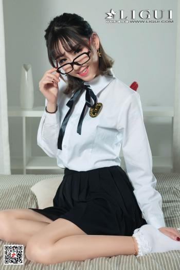 丽柜鱼妹图片 _ 第(1)张
