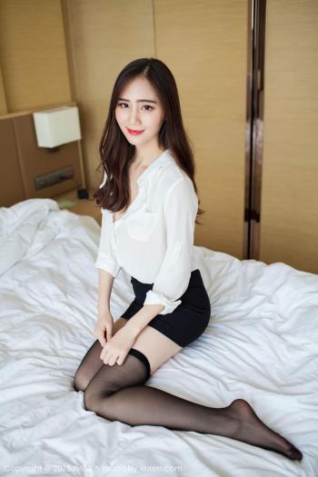 OL美女图片 _ 第(1)张