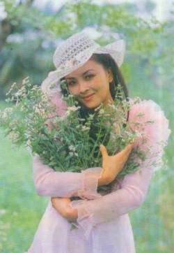 高清上海奉贤美女周洁写真图片
