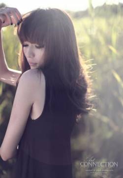 清纯美女超纯花田甜美清纯写真