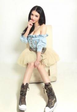 高清中国青岛模特、演员G罩杯美女张婉悠美女诱人波涛汹涌