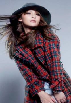 华语人气女歌手萧亚轩唯美性感写真图片大全
