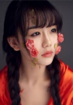清纯甜美南笙长发气质清新写真图片