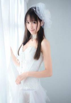 极品性感高挑们傅美美纯白世界雪肌美腿诱惑床上姿势摆拍图片