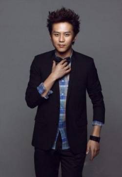 中国内地江西南昌男演员邓超早期黑白图片冷峻动感散发迷人气质