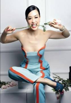 高清中越混血儿女演员钟丽缇花漾色彩写真笑容灿烂光彩照人