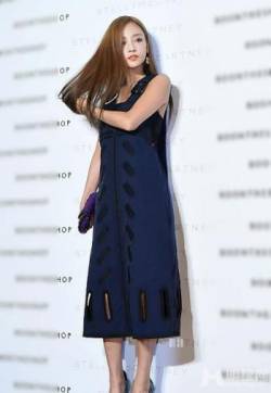 高清韩国京畿道光州美女少女时代成员崔秀英性感长裙大秀蜂腰美腿