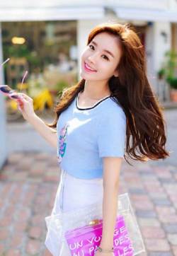 高清内地美女90后楚楚动人清纯自拍图片第张
