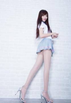 腿模celia欣洁清新职业装短裙丝袜美腿高跟性感图片