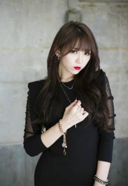 高清韩国女神李恩慧性感透视纱裙隐现高挑美腿性感私房写真照