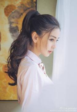中国内地上海影视女演员电影微微一笑很倾城杨颖制服写真照