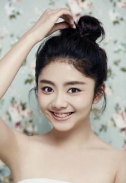 中国内地四川泸州影视女演员可爱女星谭松韵清纯静美写真