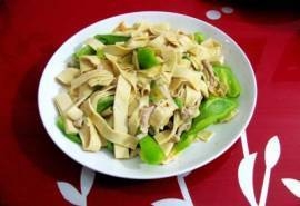 东北尖椒干豆腐图片   东北美食图片