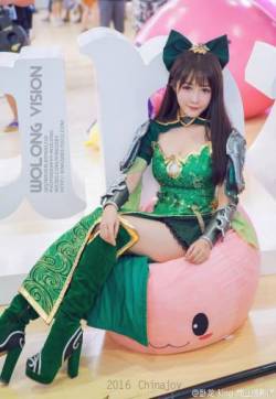 漂亮萝莉小可爱cj参展showgirl性感图集