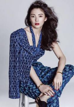 高清内地山东德州女演员性感熟女明星张雨绮写真图片下载