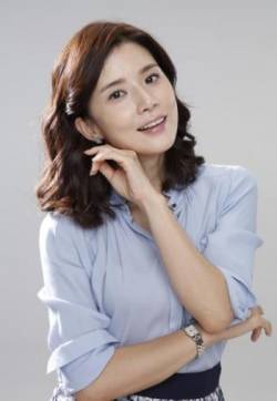 高清韩国女演员李宝英清纯唯美写真图片